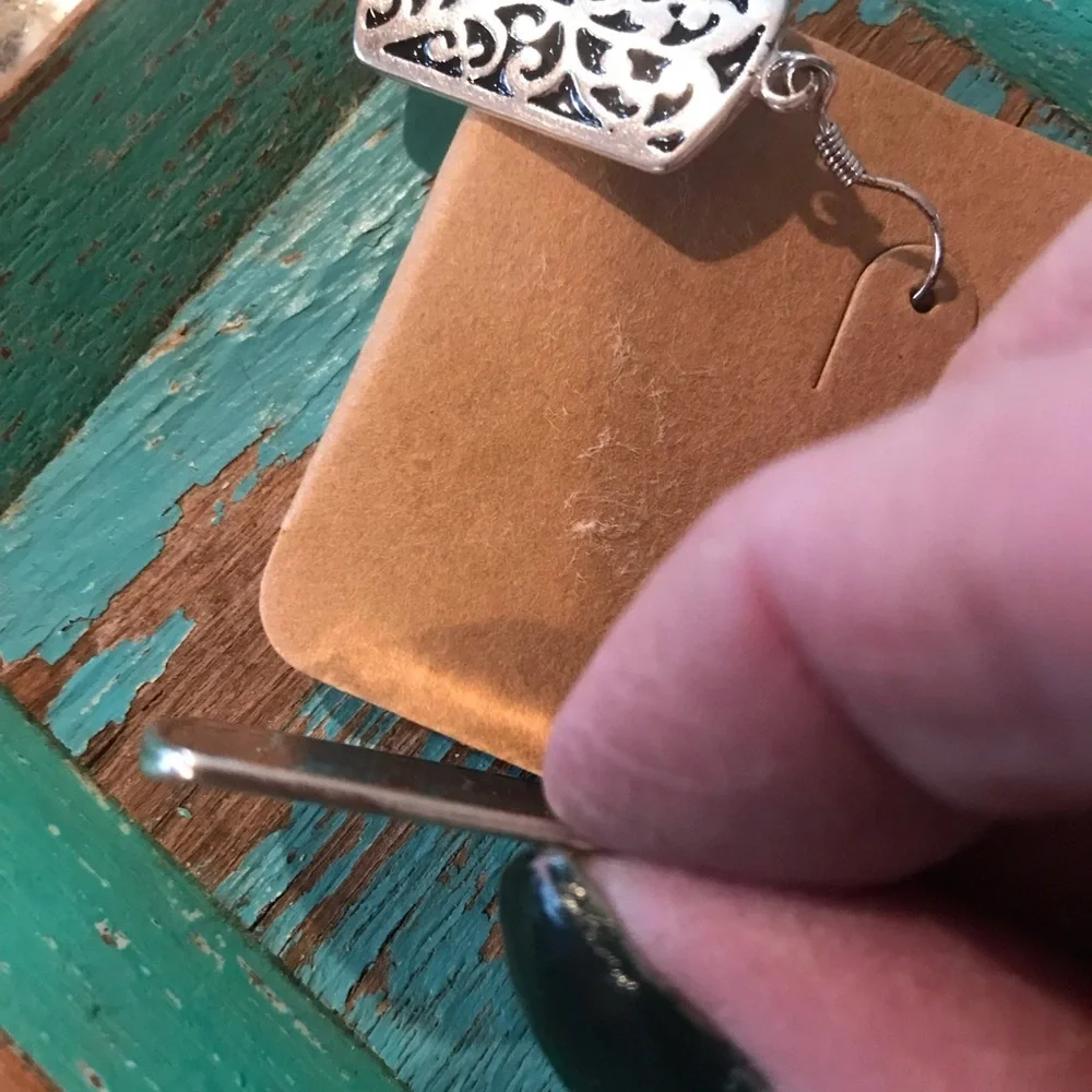 ▪️Silver & Black Filigree Earrings